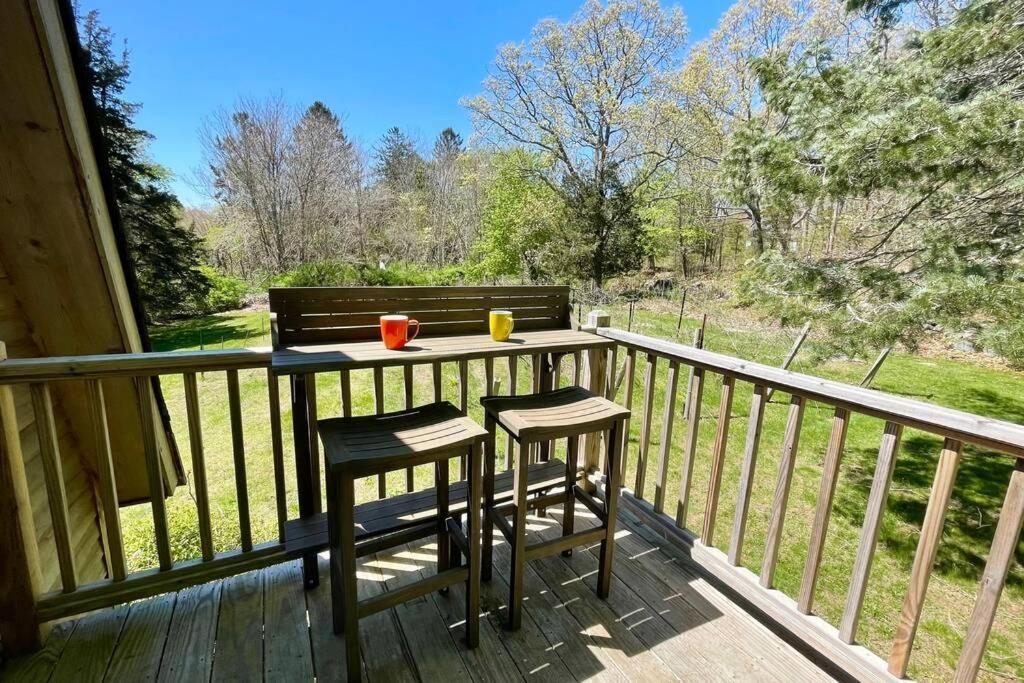 Newly Renovated Carriage House Near Town & Beaches Madison Exteriér fotografie