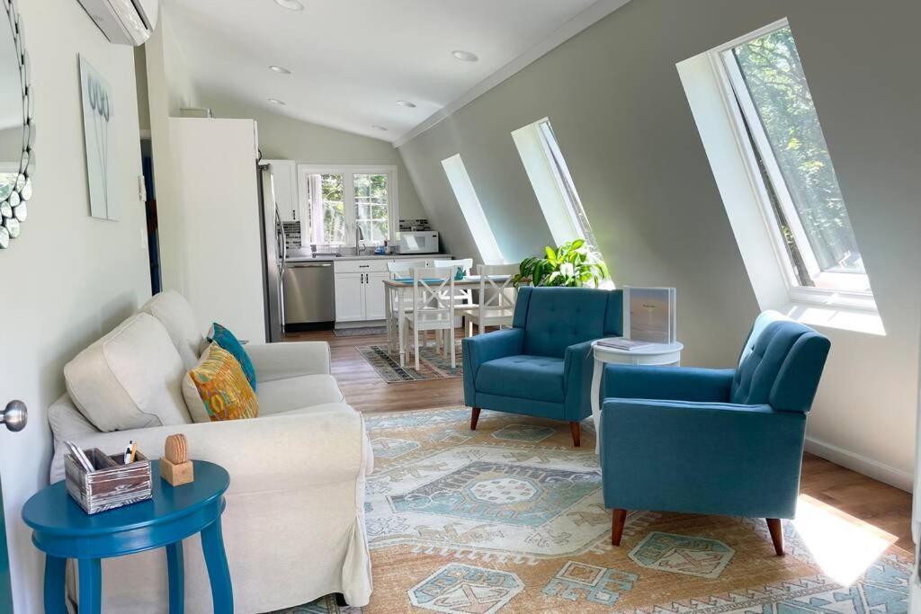 Newly Renovated Carriage House Near Town & Beaches Madison Exteriér fotografie